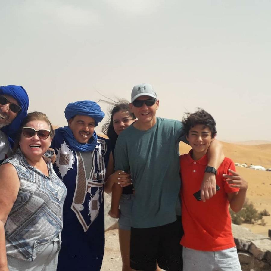 Bivouac Erg Znaigui Hotel Merzouga Bagian luar foto